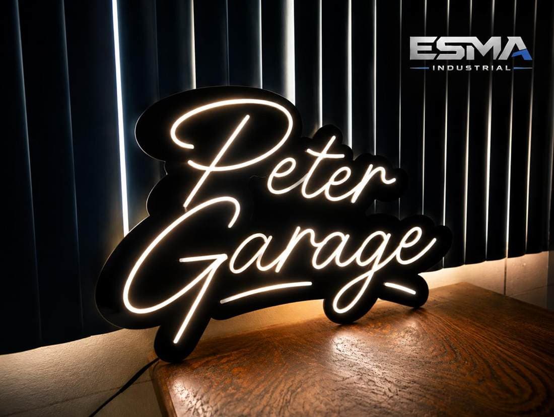Letrero de neón de Peter Garage